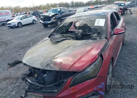 2015 Hyundai Sonata Sport 2.0T z USA, uszkodzony, nr VIN 5NPE34ABXFH081444